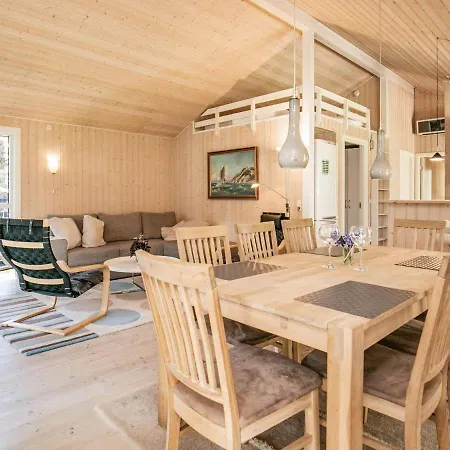 Feriehus 8 Person In L Kken